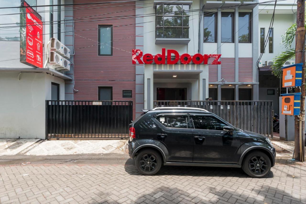 Reddoorz Near Grand City Mall 2 Σουραμπάγια Εξωτερικό φωτογραφία
