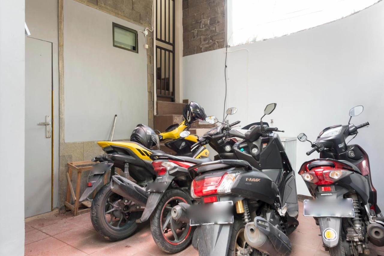 Reddoorz Near Grand City Mall 2 Σουραμπάγια Εξωτερικό φωτογραφία