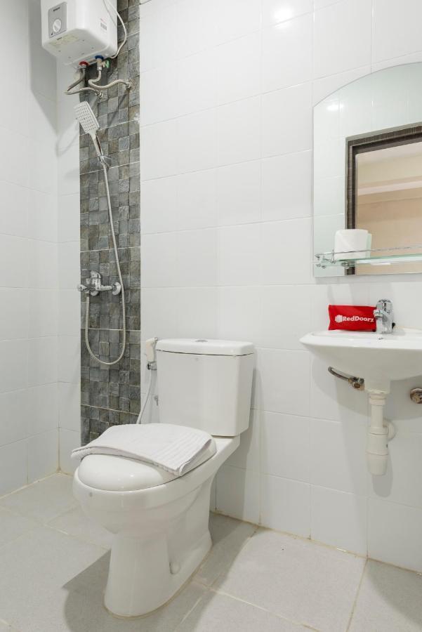 Reddoorz Near Grand City Mall 2 Σουραμπάγια Εξωτερικό φωτογραφία