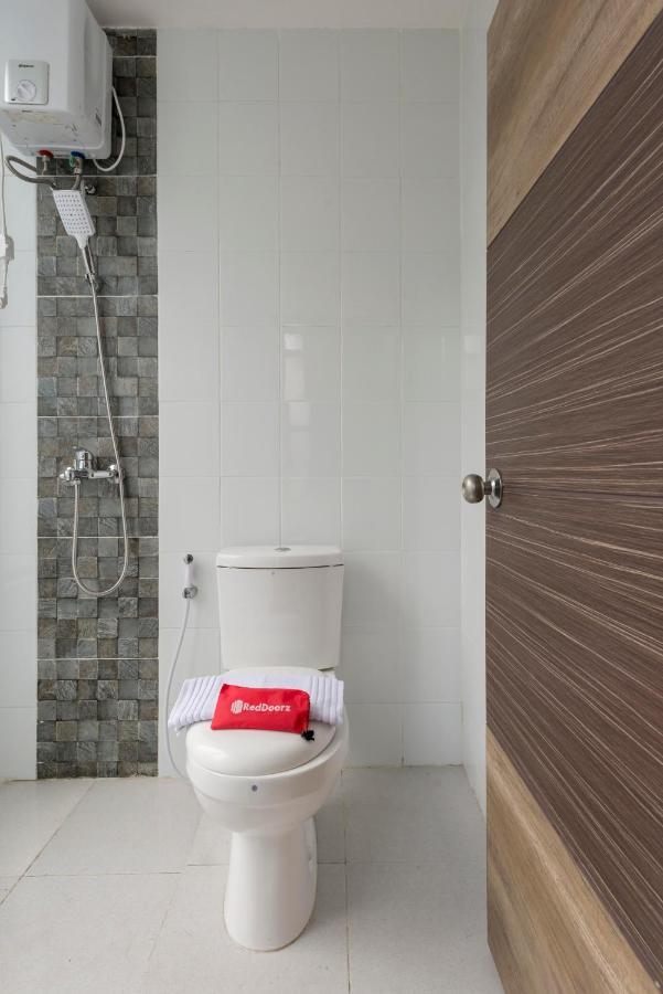 Reddoorz Near Grand City Mall 2 Σουραμπάγια Εξωτερικό φωτογραφία